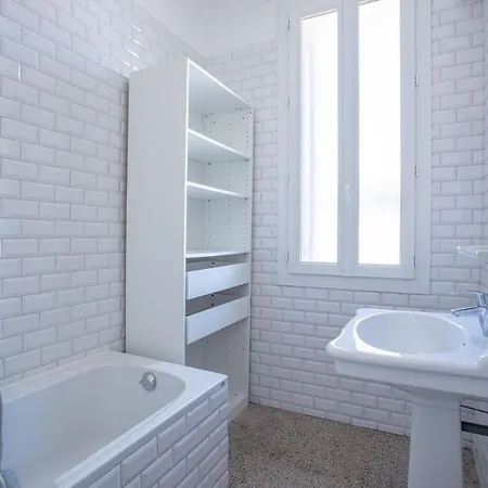 Apartment Sublime 5 Star Vue - 8 Mins Et Palais ! By Halldis *