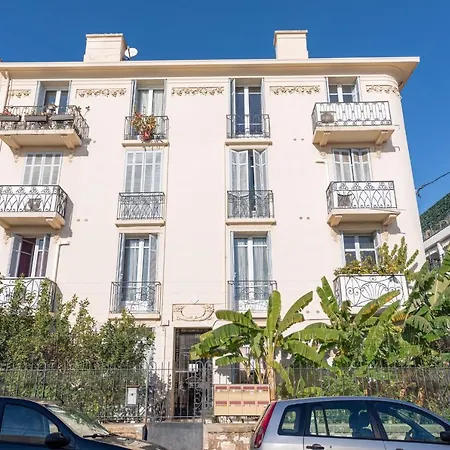 Sublime 5 Star Vue - 8 Mins Et Palais ! By Halldis Διαμέρισμα