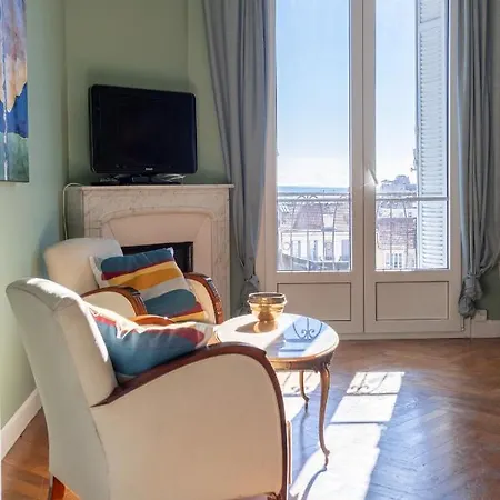 Sublime 5 Star Vue - 8 Mins Et Palais ! By Halldis Διαμέρισμα Κάννες